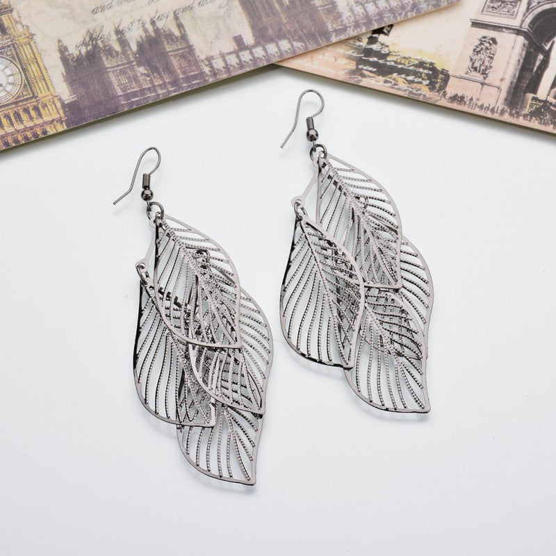 Leaf Flowing Earrings